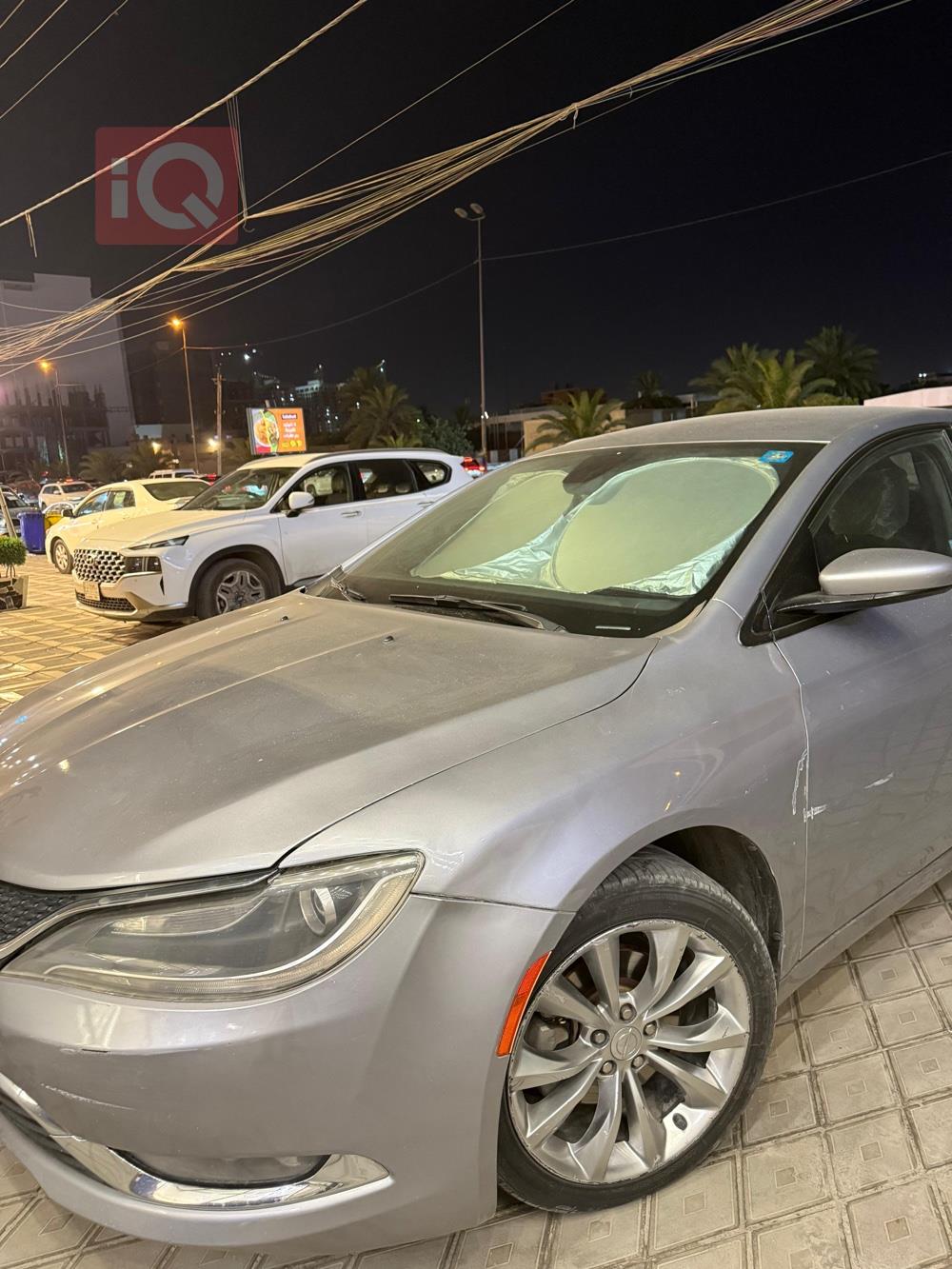 كرايسلر 200
